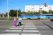 Должен ли трамвай пропустить пешехода?