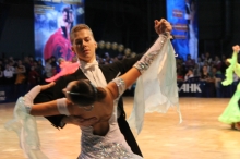 В Набережных Челнах проходит международный турнир по спортивным танцам
