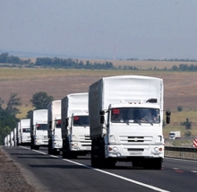 Работники КАМАЗа сопровождают российскую автоколонну с гуманитарным грузом для юго-востока Украины