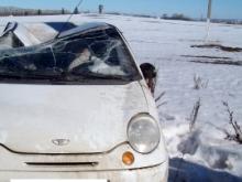 Начинающая автоледи опрокинулась в автомобиле на улице в поселке Татарстан