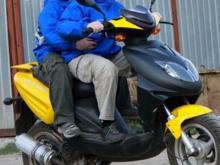 В Набережных Челнах школьники угнали скутер, чтобы снять с него стартер