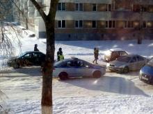 На Шишкинском бульваре первоклассник скатился под колеса автомобиля