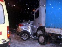 На автотрассе 'Елабуга - Пермь' автоледи за рулем 'КИА' погубила своего пассажира