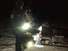 Челнинские спасатели помогли замерзающим рыбакам, у которых сломался мотоцикл-вездеход