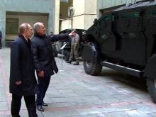 Владимиру Путину показали броневики 'Каратель' и 'Викинг' на базе шасси 'КАМАЗ'