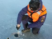 Толщина льда на реке Кама - от 20 до 30 сантиметров