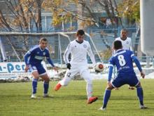 Футбольный клуб 'КАМАЗ' проиграл матч в Иркутске, ведя по ходу встречи в счёте