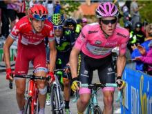 Ильнур Закарин продолжает отвоевывать секунды на велогонке «Джиро д Италия»