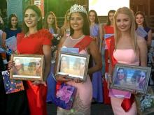 Победительницей конкурса 'Мисс Молодежь Набережные Челны' стала Аделина Миннеханова