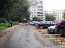 Давид Абрамошвили: надо строить экопарковки на проездах снаружи домов, а не во дворах