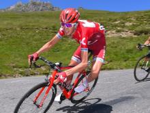 Ильнур Закарин уступил еще пять позиций своим соперникам на многодневке 'Тур де Франс'