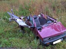 В Удмуртии сегодня в столкновении с полуприцепом погибли водители 2 легковых автомобилей