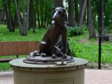 Копилка - памятник бездомной собаке в Елабуге за лето собрала 35 тысяч рублей