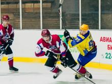 Хоккейный клуб 'Челны' потерпел шестое поражение подряд, вновь уступив 'Алтаю'