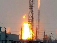 Крупному пожару на нефтезаводе в Нижнекамске предшествовал взрыв (видео)