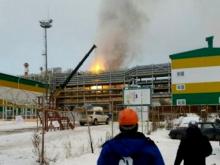МЧС Татарстана: пожар в Нижнекамской промзоне жителям этого города не угрожает 