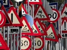 Схему дорожных знаков в Челнах выполнят до 1 декабря. Потом начнутся аукционы по наружной рекламе