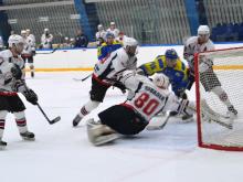 Хоккейный клуб 'Челны' во второй раз разгромил соперника из Саратова, забив 6 шайб