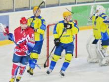 Хоккейный клуб 'Челны' в упорной борьбе проиграл лидеру - команде 'Мордовия'