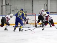Хоккейный клуб 'Челны' в драматичном матче одержал победу над ХК 'Алтай' со счетом 5:3