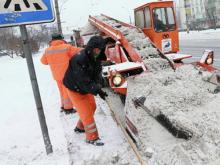 На зимнюю уборку городских дорог исполком потратит более 96 млн рублей. Тендер выиграло МУП 'ПАД'