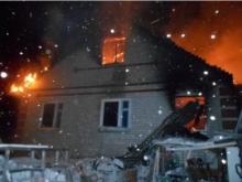 Челнинцы получили серьезные ожоги, пытаясь спасти дом, который строили в селе Новотроицкое
