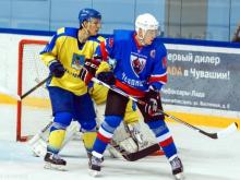Хоккейный клуб 'Челны' в упорной борьбе уступил в Смоленске местной команде со счетом 3:4