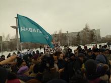 На антикоррупционном митинге в Челнах сторонники Навального скандировали: «Димон, верни деньги!»