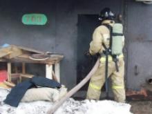 71-летний челнинец отравился угарным газом во время пожара в ГСК «КАМАЗ»