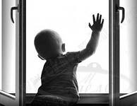 За угрозу выбросить ребенка из окна на 5 этаже осужден челнинец