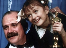 18 лет назад кинорежиссер Никита Михалков получил статуэтку 'Оскар'.