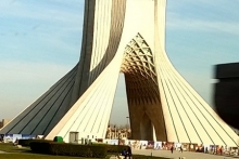 Башня 'Азади' (Свободы) была построена в 1971 году в честь 2500-летия Персидской империи.