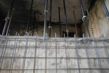 Во втором подъезде дома 53/28 восстановлены лифты и электропроводка (фото)